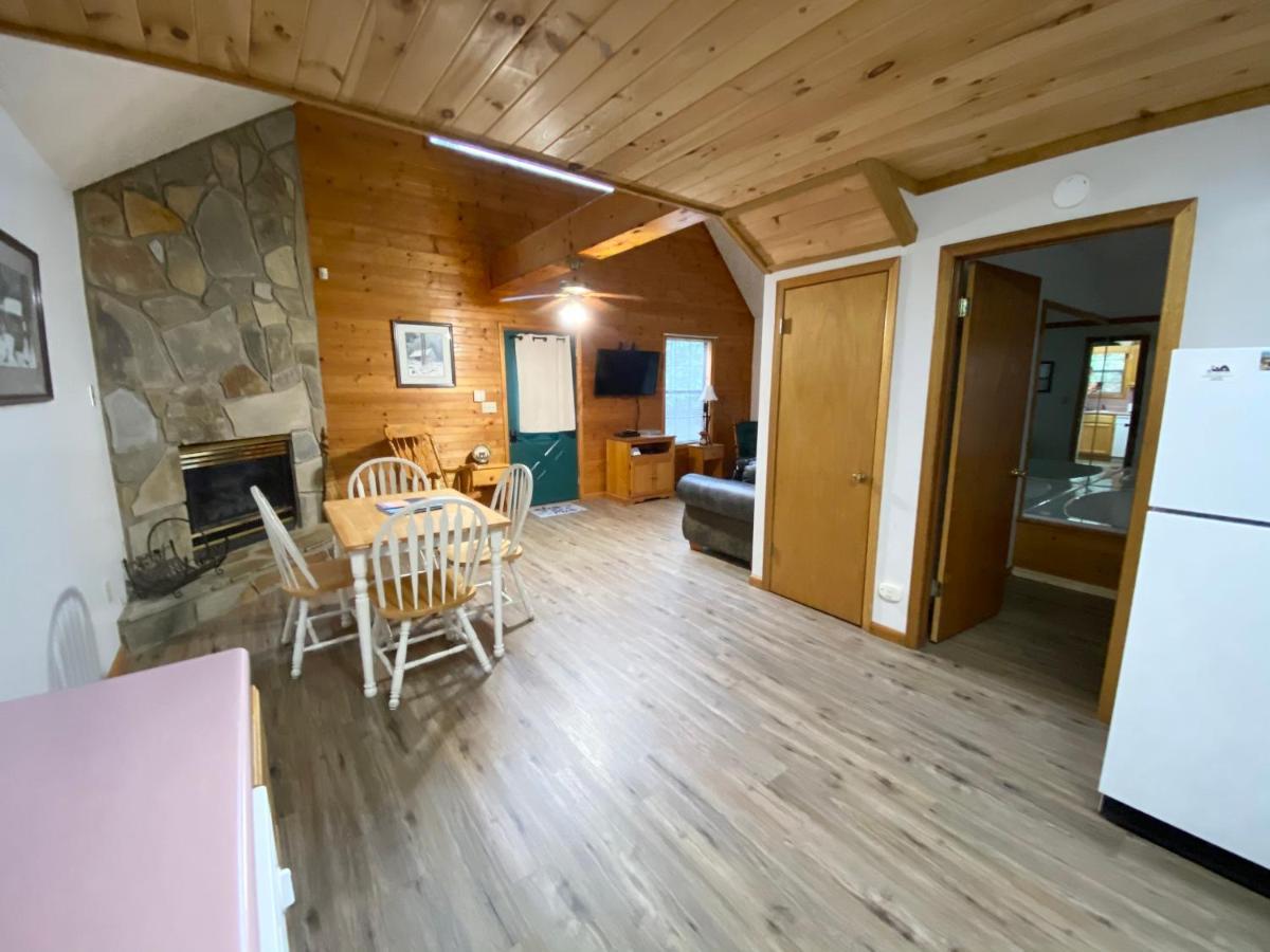 Secluded Romance Villa Gatlinburg Eksteriør bilde
